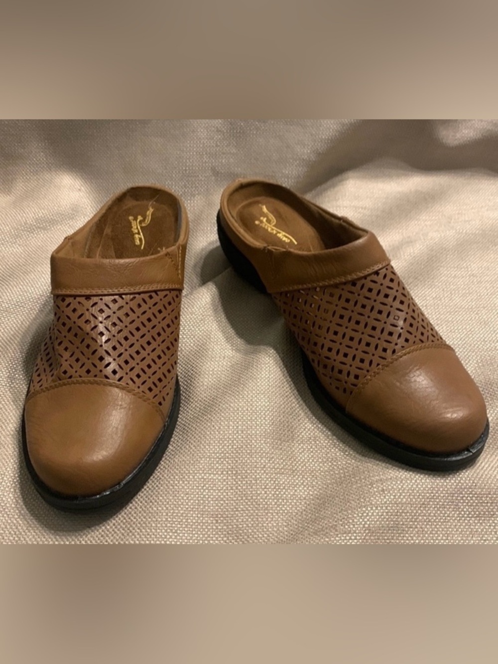Easy Street Evette Clog
